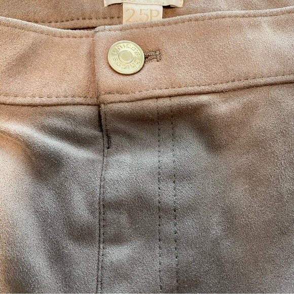 NWOT Chico's Suede Like Crop Pants Tan Pocket Zip Fly Poly Spandex Size 14P - Picture 6 of 12